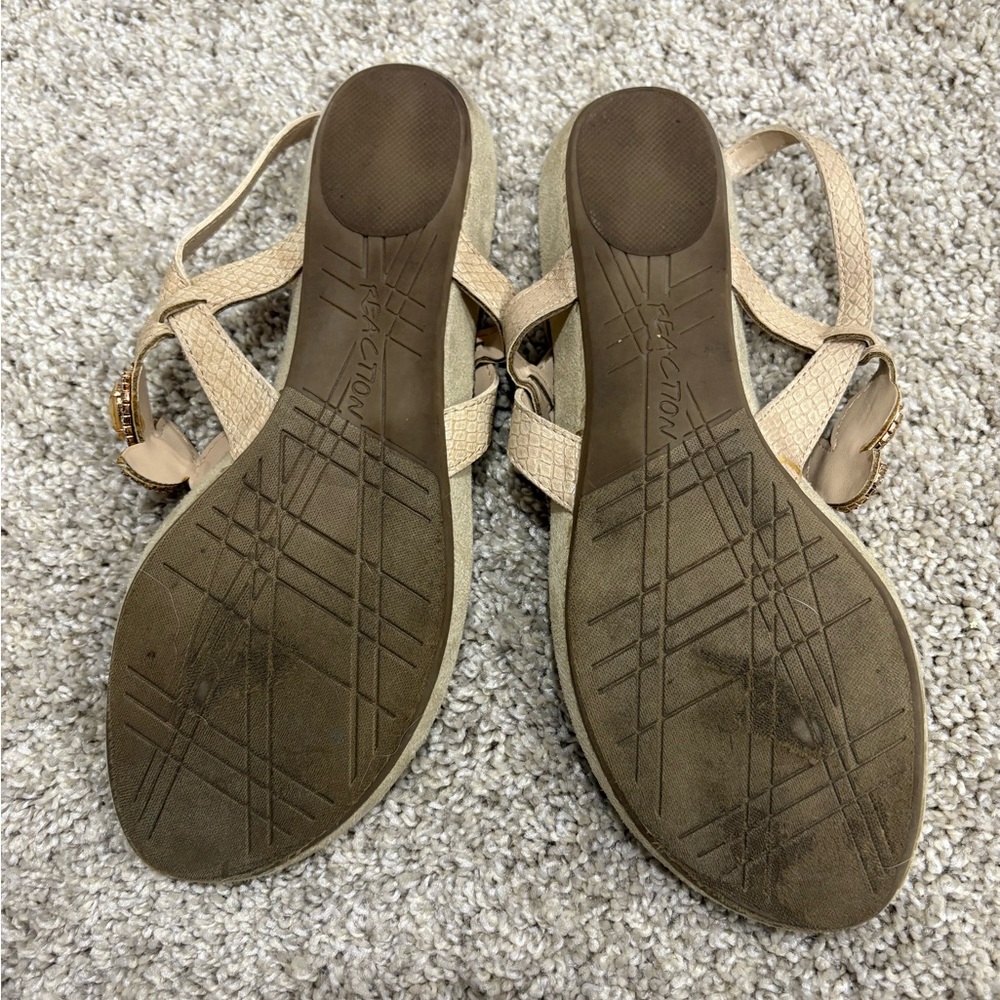 Kenneth Cole Reaction Lost Nite Thong Sandal Size 8.5 - Picture 5 of 5